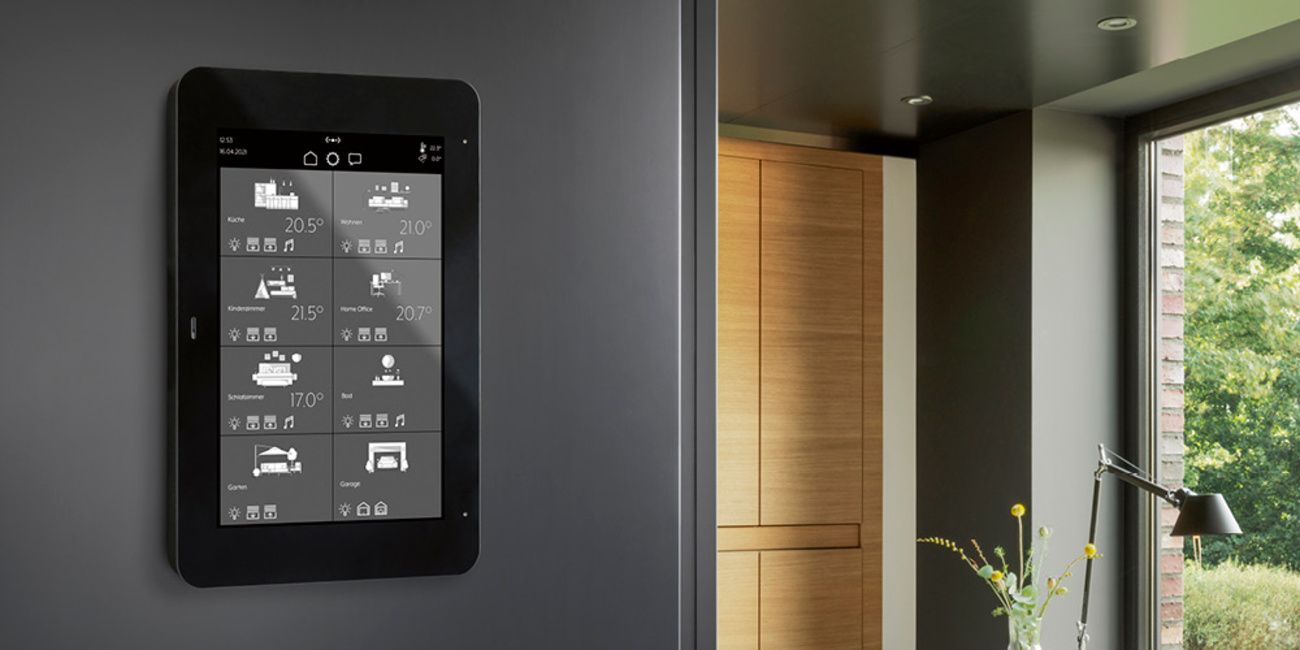 JUNG Smart Panel 8 bei Steiner Thomas in Schwabmünchen